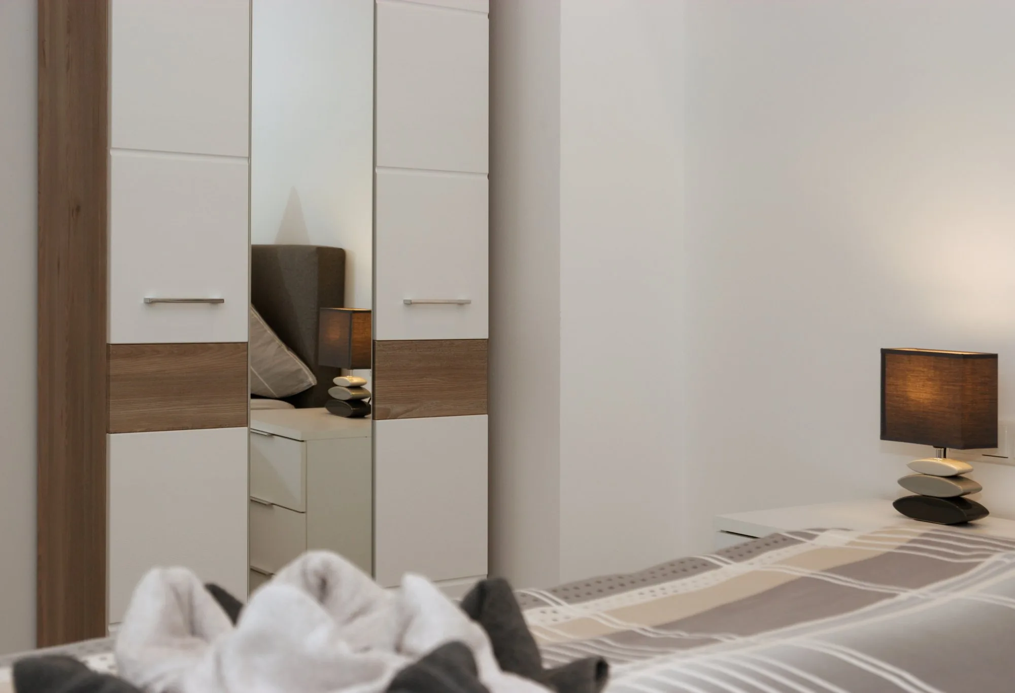 Ferienwohnung Bayern – Kleiderschrank