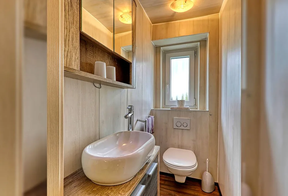 Badezimmer im Doppelzimmer der Pension Leutner